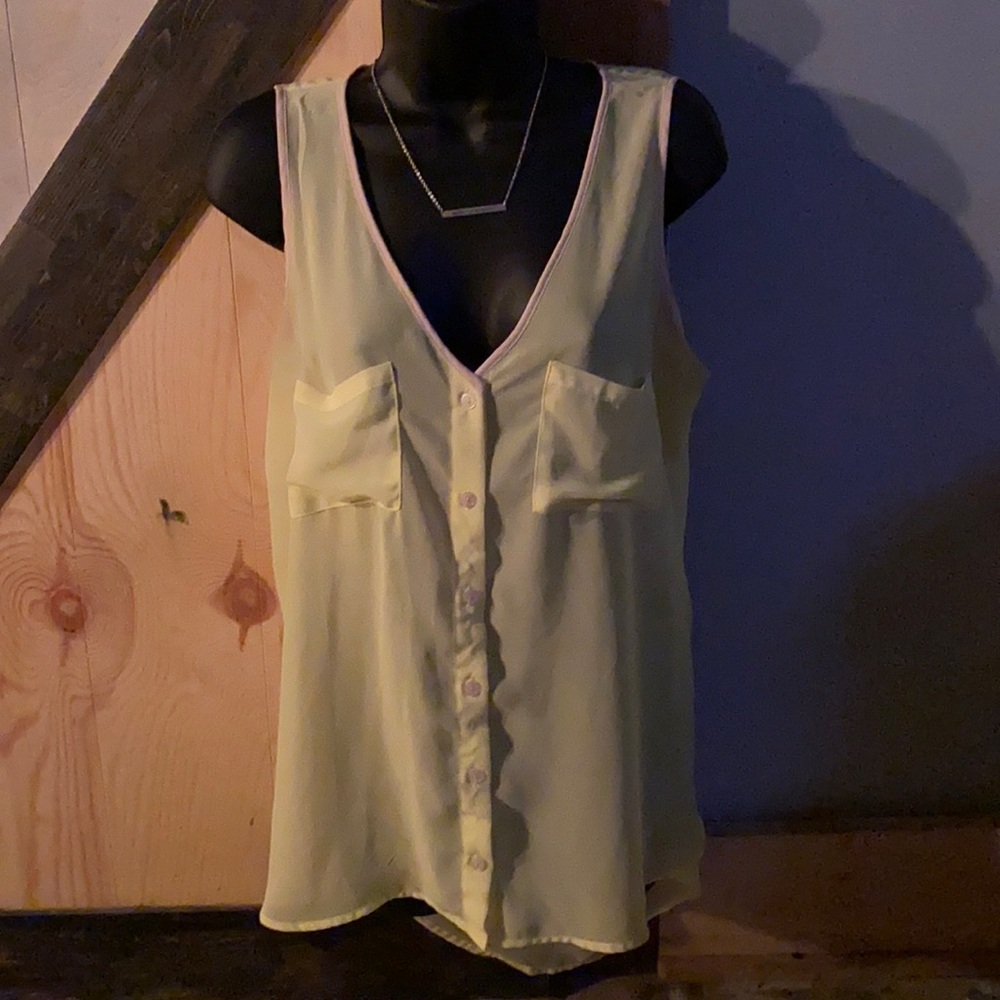 Yellow sleeveless